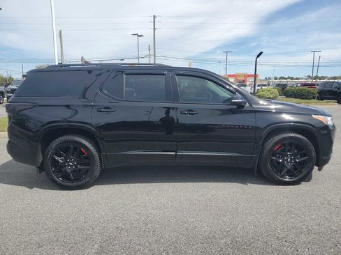 Used 2021 Chevrolet Traverse Premier w/ Redline Edition image 7