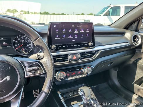 Used 2024 Kia Forte GT-Line w/ GT-Line Premium Package image 25