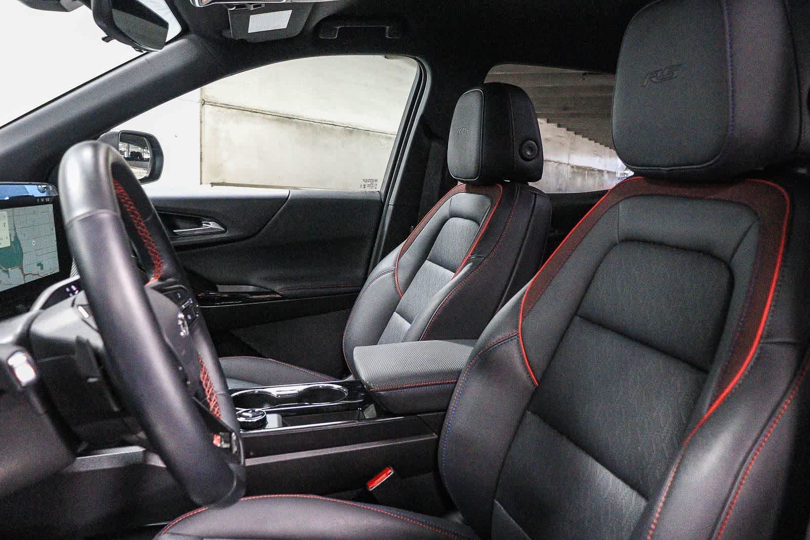Used 2025 Chevrolet Equinox RS w/ Safety and Technology Package FWD image 18