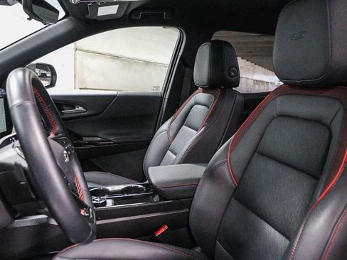 Used 2025 Chevrolet Equinox RS w/ Safety and Technology Package FWD image 18