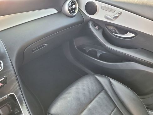 Used 2022 Mercedes-Benz GLC 300 image 12