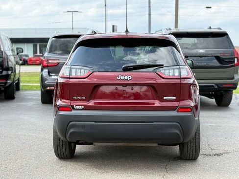 Used 2020 Jeep Cherokee Latitude w/ Cold Weather Group AWD/4WD image 38