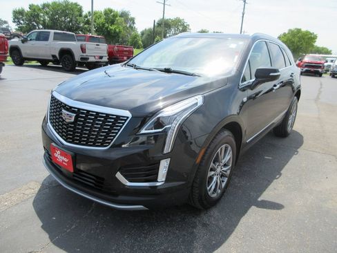 Certified 2021 Cadillac XT5 Premium Luxury AWD/4WD image 12
