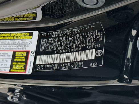 Used 2025 Toyota Camry SE image 31