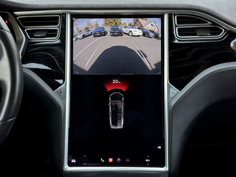 Used 2016 Tesla Model X 75D image 17