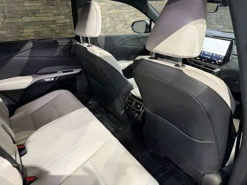 Used 2024 Lexus RX 350 Premium image 32