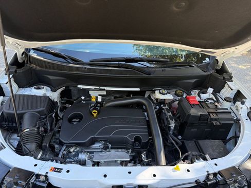 Used 2025 Chevrolet Equinox LT image 25