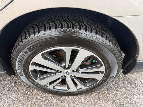 Used 2018 Subaru Outback 2.5i Limited AWD/4WD image 15