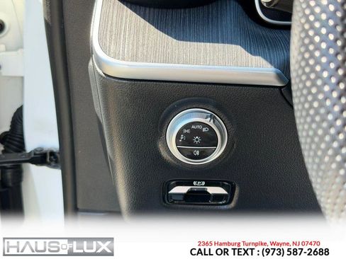 Used 2022 Mercedes-Benz C 300 4MATIC Sedan image 33