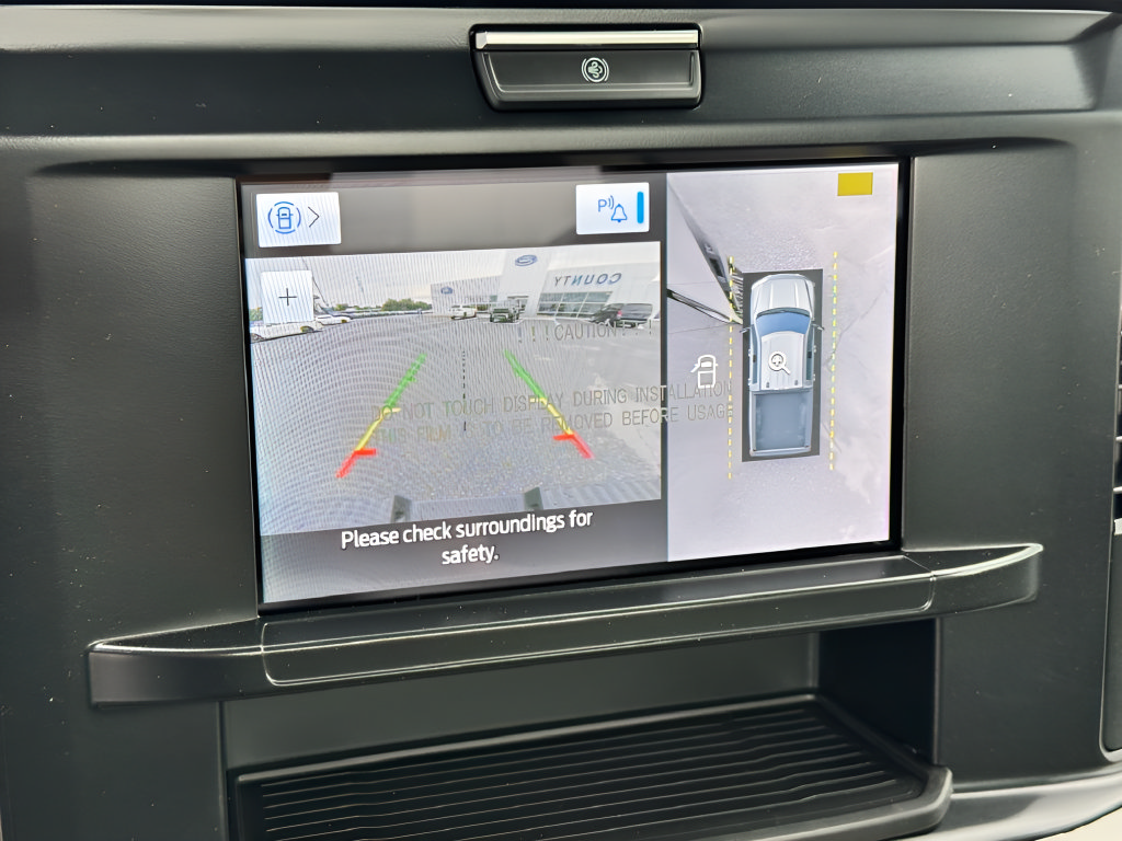 Used 2025 Ford F350 XL w/ 360-Degree Camera Package RWD image 21