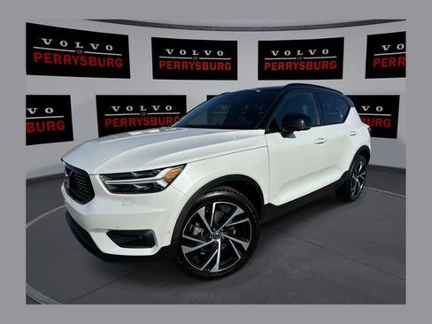 Used 2020 Volvo XC40 T5 R-Design w/ Protection Package AWD/4WD image 1