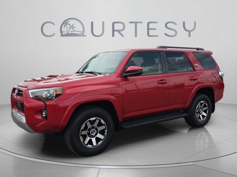 Certified 2024 Toyota 4Runner TRD Off-Road AWD/4WD image 1