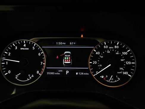 Certified 2024 Nissan Pathfinder SV image 2