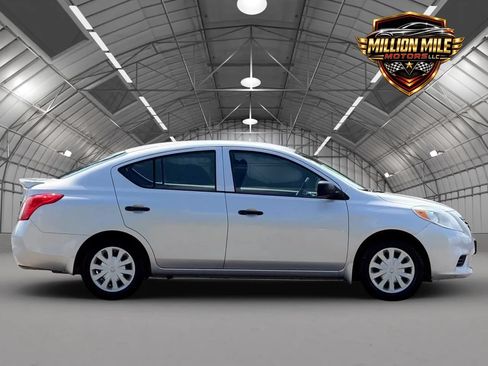 Used 2014 Nissan Versa S Plus FWD image 7