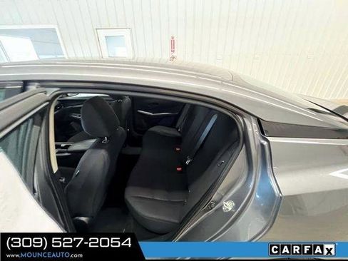 Used 2024 Nissan Sentra S FWD image 8