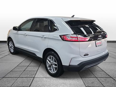 Used 2024 Ford Edge SEL image 7