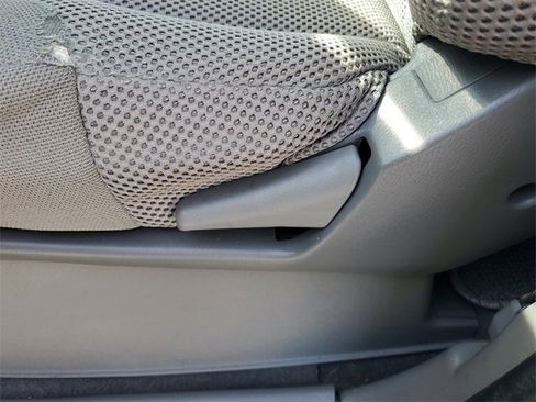 Used 2020 Nissan Frontier SV w/ Midnight Edition Floor Mats image 21