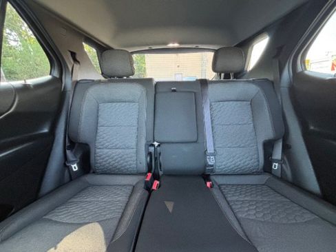 Used 2018 Chevrolet Equinox LT AWD/4WD image 15