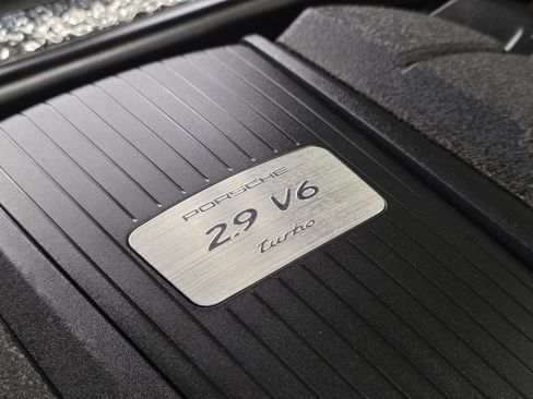 Used 2021 Porsche Macan Turbo AWD/4WD image 48