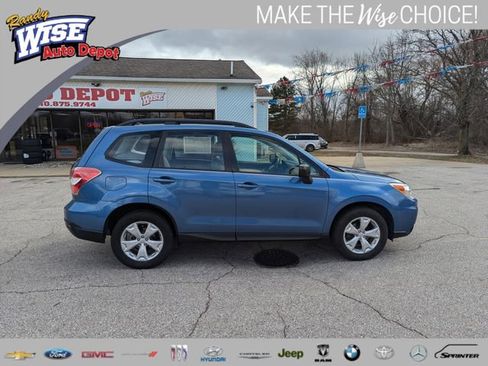 Used 2015 Subaru Forester 2.5i w/ Alloy Wheel Package image 2