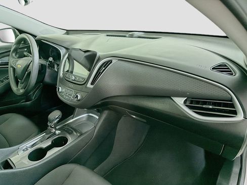 Used 2025 Chevrolet Malibu LT FWD image 28