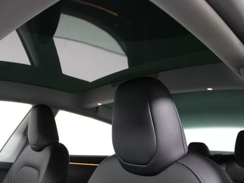 Used 2025 Tesla Model 3 Long Range RWD image 9