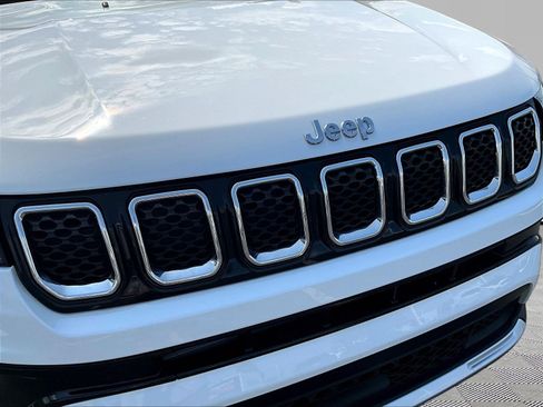 Used 2023 Jeep Compass Limited AWD/4WD image 33