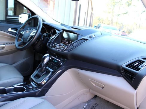Used 2014 Ford Escape Titanium image 17