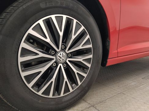 Used 2019 Volkswagen Jetta SE FWD image 31