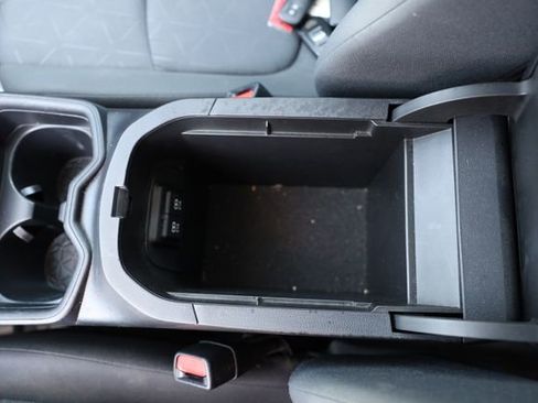 Used 2019 Toyota RAV4 XLE w/ All Weather Liner Package AWD/4WD image 33