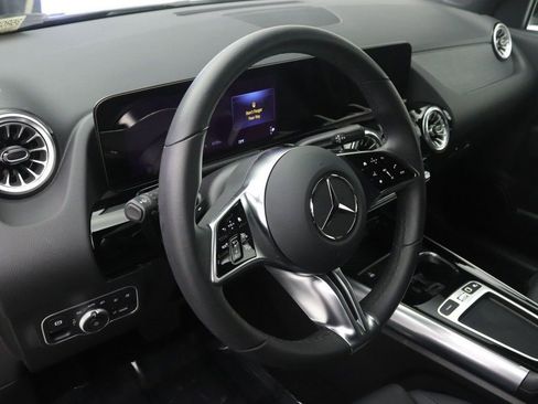 Certified 2025 Mercedes-Benz GLA 250 image 17