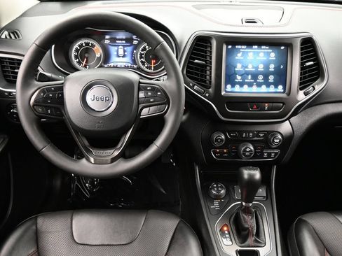 Used 2022 Jeep Cherokee Trailhawk w/ Premium Leather Package AWD/4WD image 6