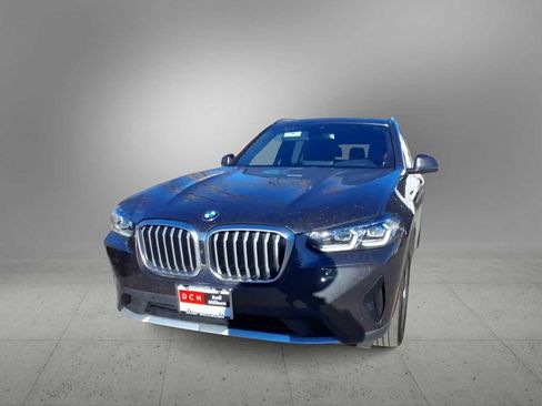 Used 2023 BMW X3 xDrive30i w/ Premium Package image 3