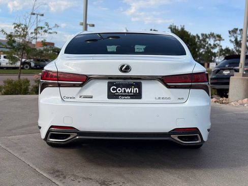 Used 2018 Lexus LS 500 F Sport w/ Accessory Package (Z2) AWD/4WD image 8