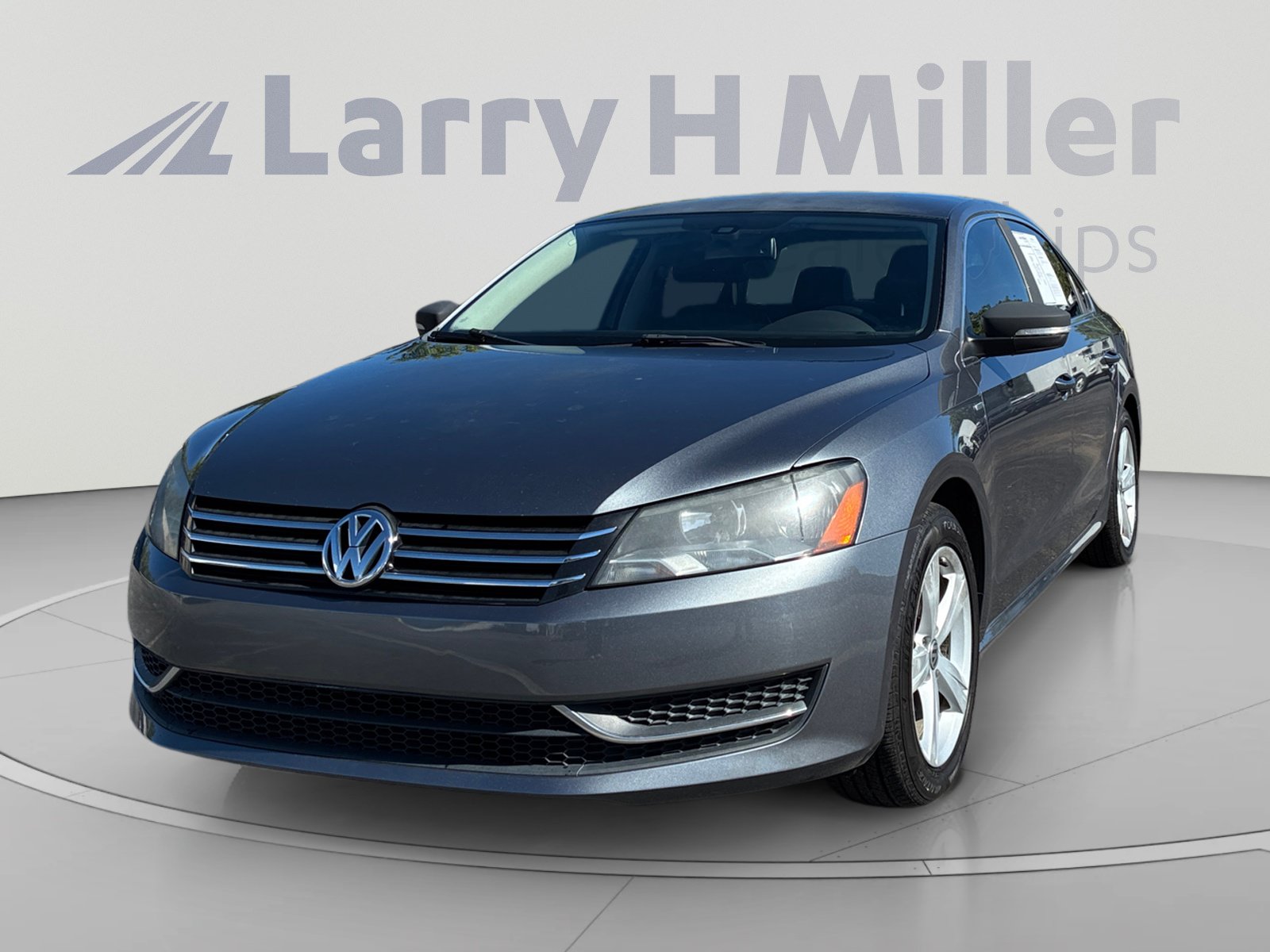 Used 2014 Volkswagen Passat 1.8T Wolfsburg Edition FWD image 1