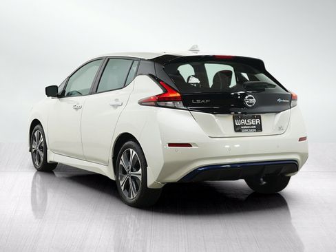 Used 2022 Nissan Leaf SV Plus FWD image 3