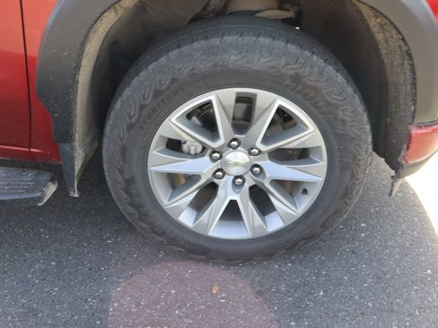 Used 2021 Chevrolet Silverado 1500 High Country image 39