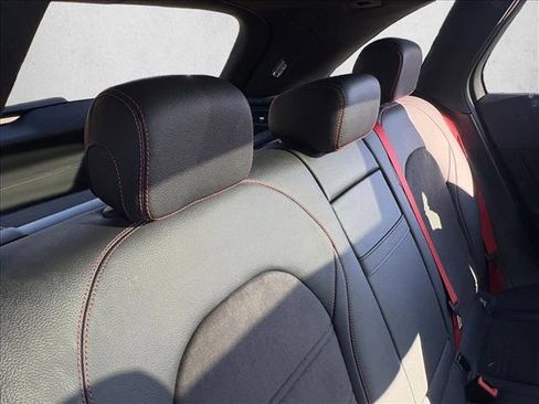 Used 2022 Mercedes-Benz GLC 43 AMG 4MATIC image 18