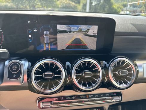 New 2026 Mercedes-Benz GLB 250 4MATIC image 25