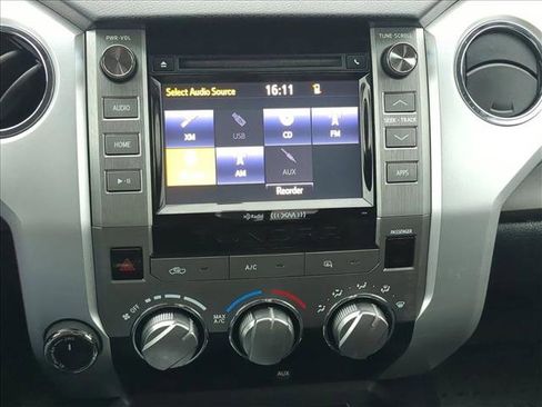 Used 2015 Toyota Tundra SR5 w/ SR5 Upgrade Package image 15