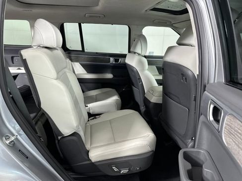 Used 2024 Hyundai Santa Fe Calligraphy image 27