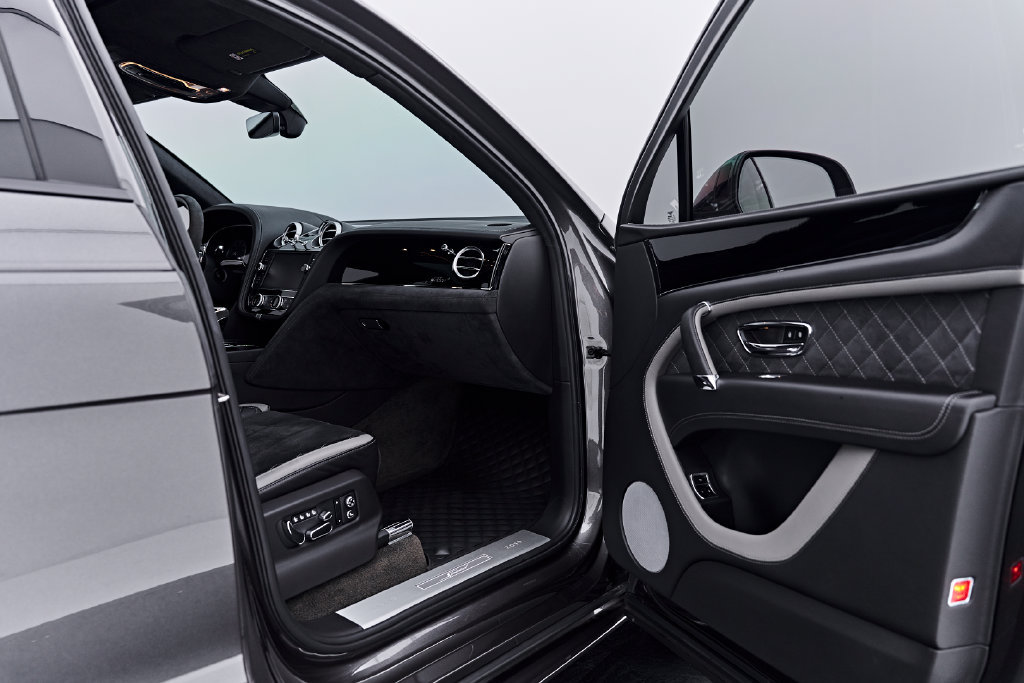 Used 2020 Bentley Bentayga Speed AWD/4WD image 33