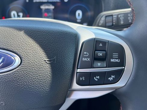 Certified 2025 Ford Explorer Active image 16
