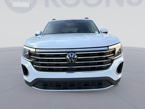 Used 2024 Volkswagen Atlas SE image 11