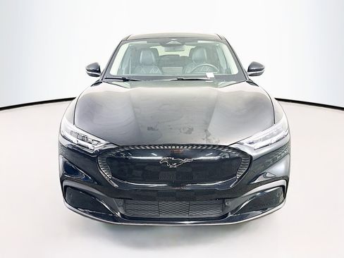 Used 2022 Ford Mustang Mach-E Select image 2