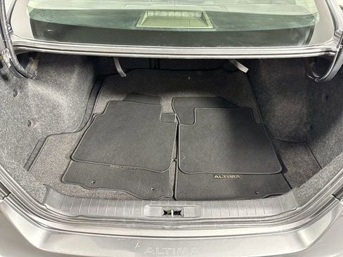 Used 2015 Nissan Altima 2.5 SL w/ Technology Package FWD image 34