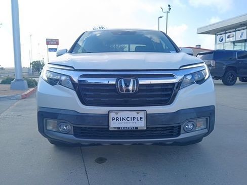 Used 2017 Honda Ridgeline RTL-E image 2
