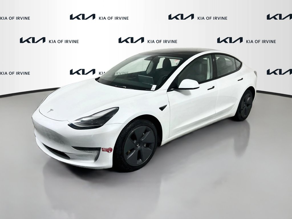 Used 2023 Tesla Model 3 Standard Range RWD image 3
