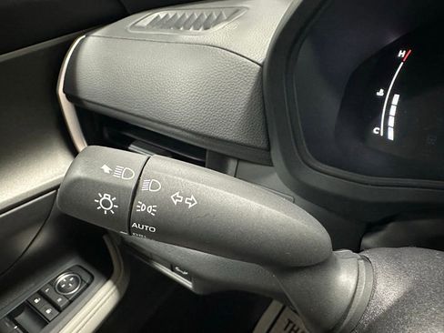 Used 2025 Toyota Grand Highlander AWD image 21