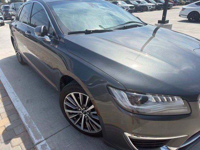 Used 2019 Lincoln MKZ Reserve FWD image 5